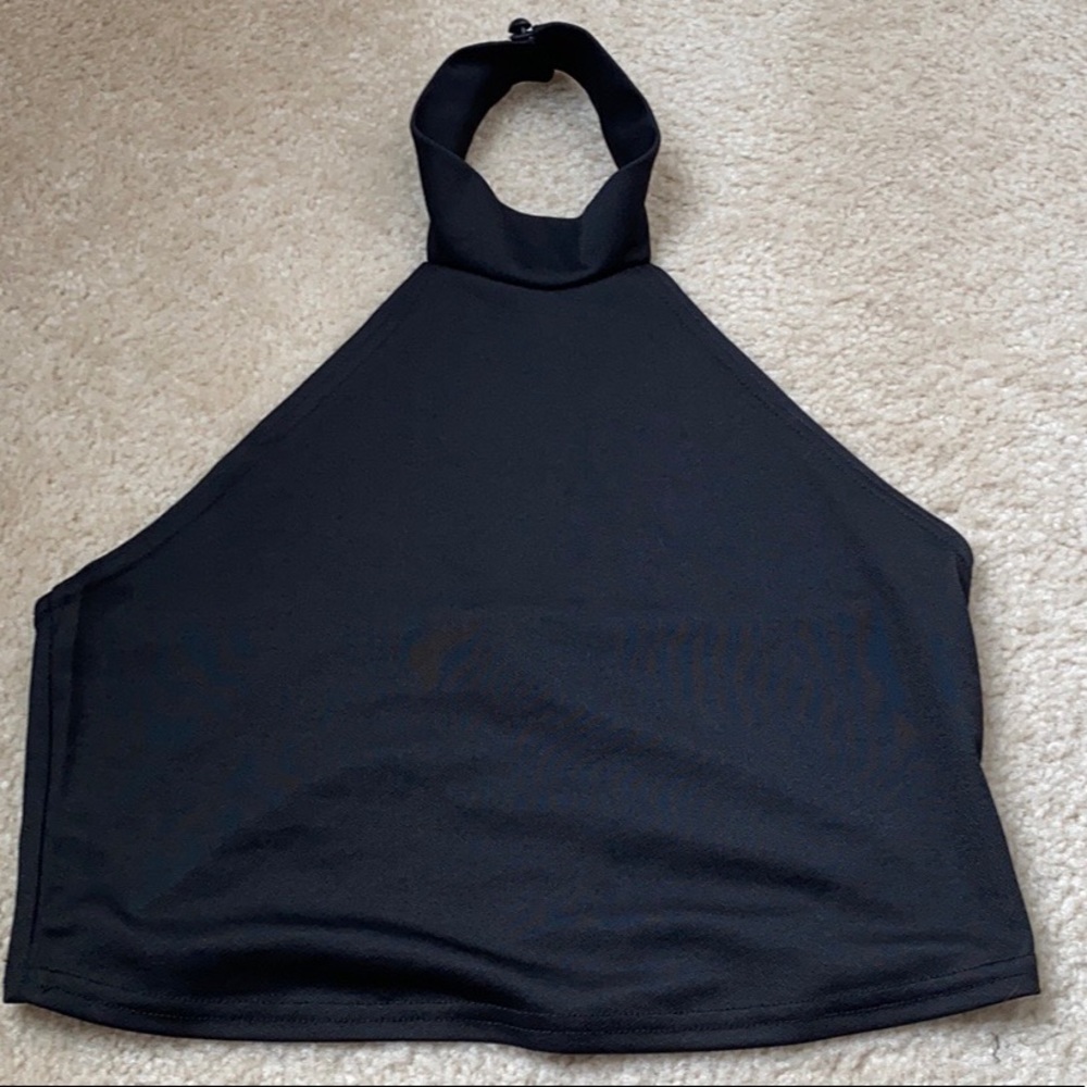 Boohoo Women’s Black Halter CropTop Sz 12 (L)